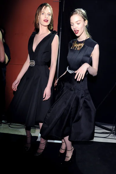 Look 25